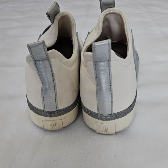 Stuart Weitzman Women's White Silver Slip-On Sneaker Size 6M - Picture 6 of 12